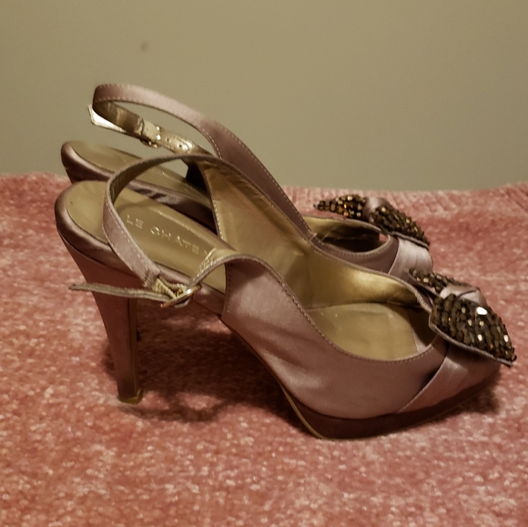 High heel - Picture 2 of 3